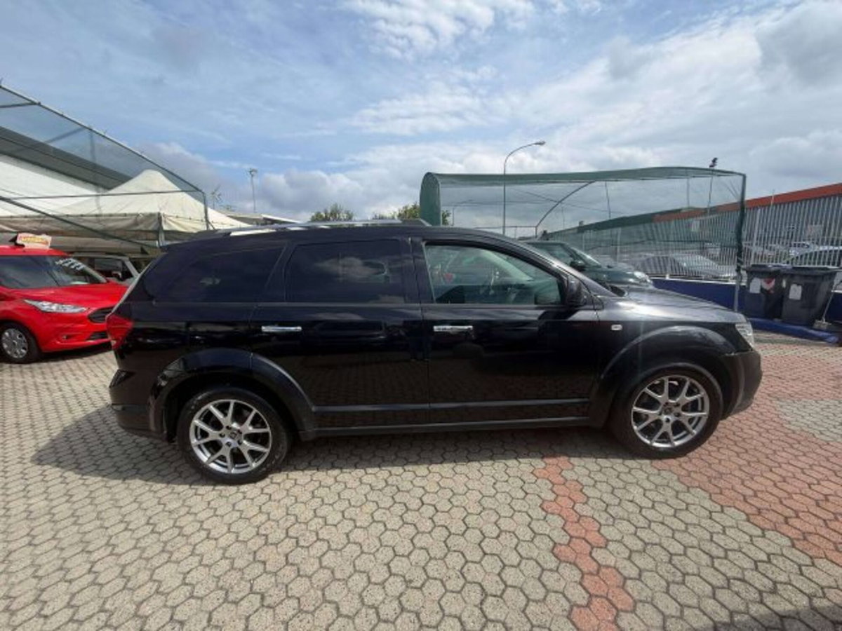 Fiat Freemont 2.0 Mjt 170 CV 4x4 Automatica Lounge (5)