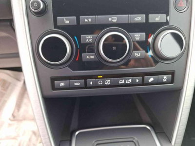 Land Rover Discovery Sport 2.0 TD4 150 CV Pure (9)