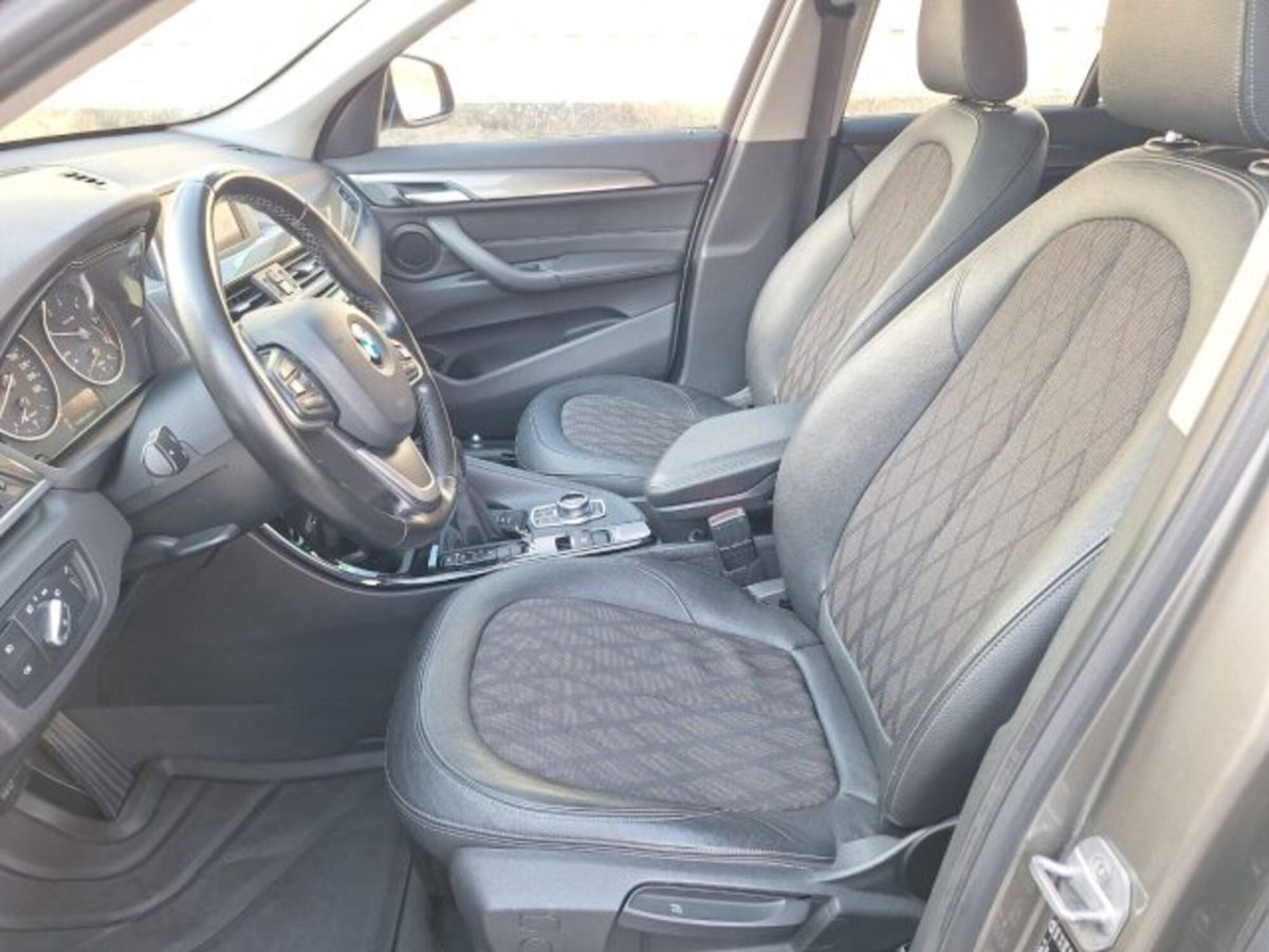 BMW X1 sDrive18d xLine Plus (10)