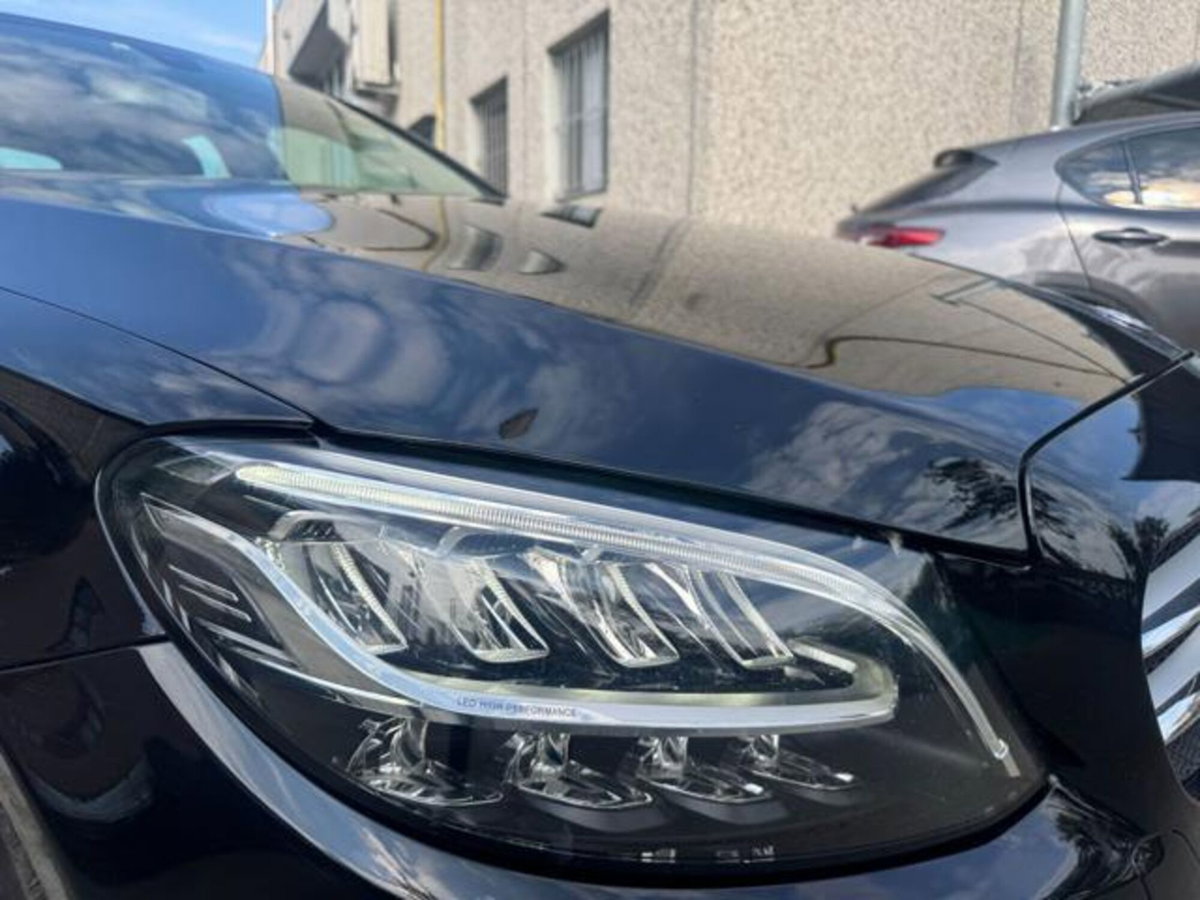 Mercedes-Benz Classe C 220 d 4Matic Auto Premium (3)