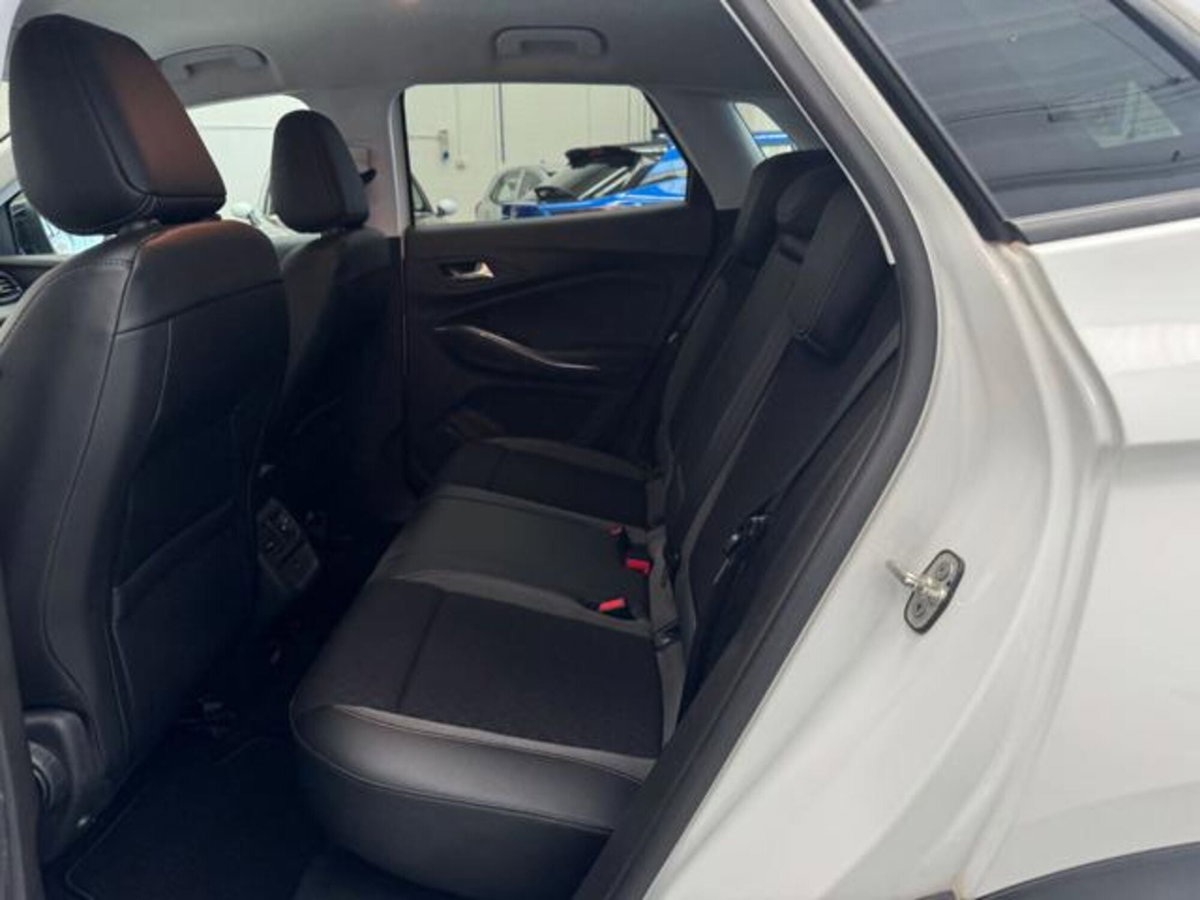 Opel Grandland X 2.0 diesel Ecotec Start&Stop aut. Ultimate (9)