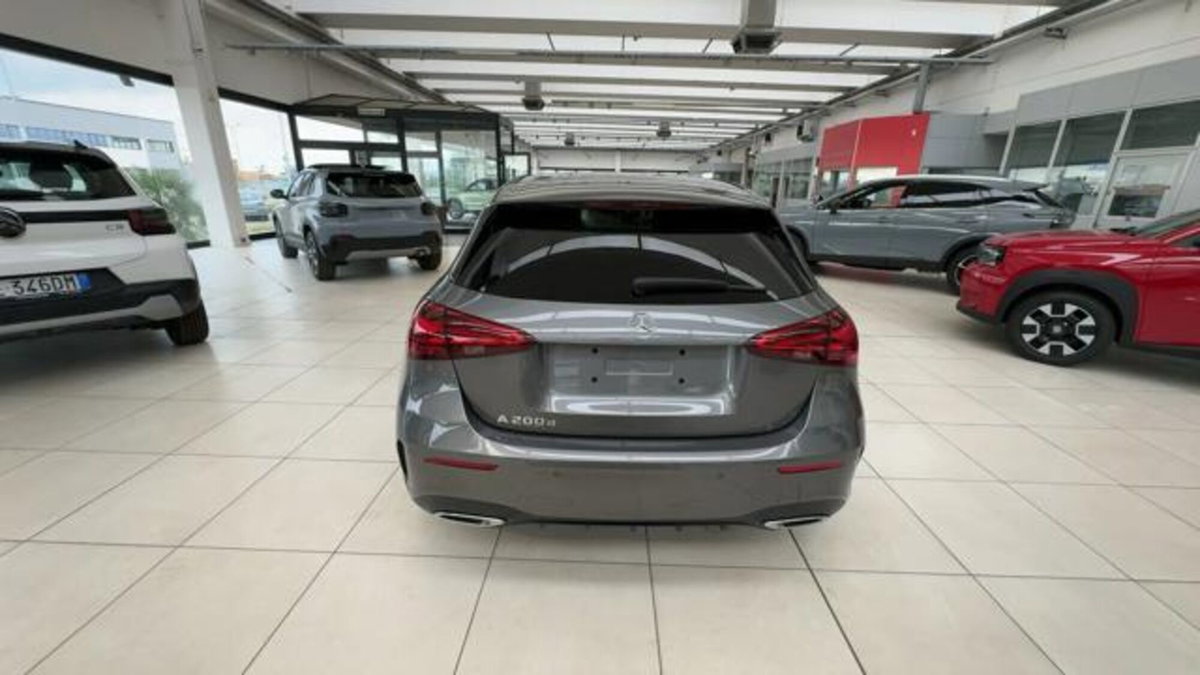 Mercedes-Benz Classe A Sedan 200 d AMG Line Premium Plus auto (5)