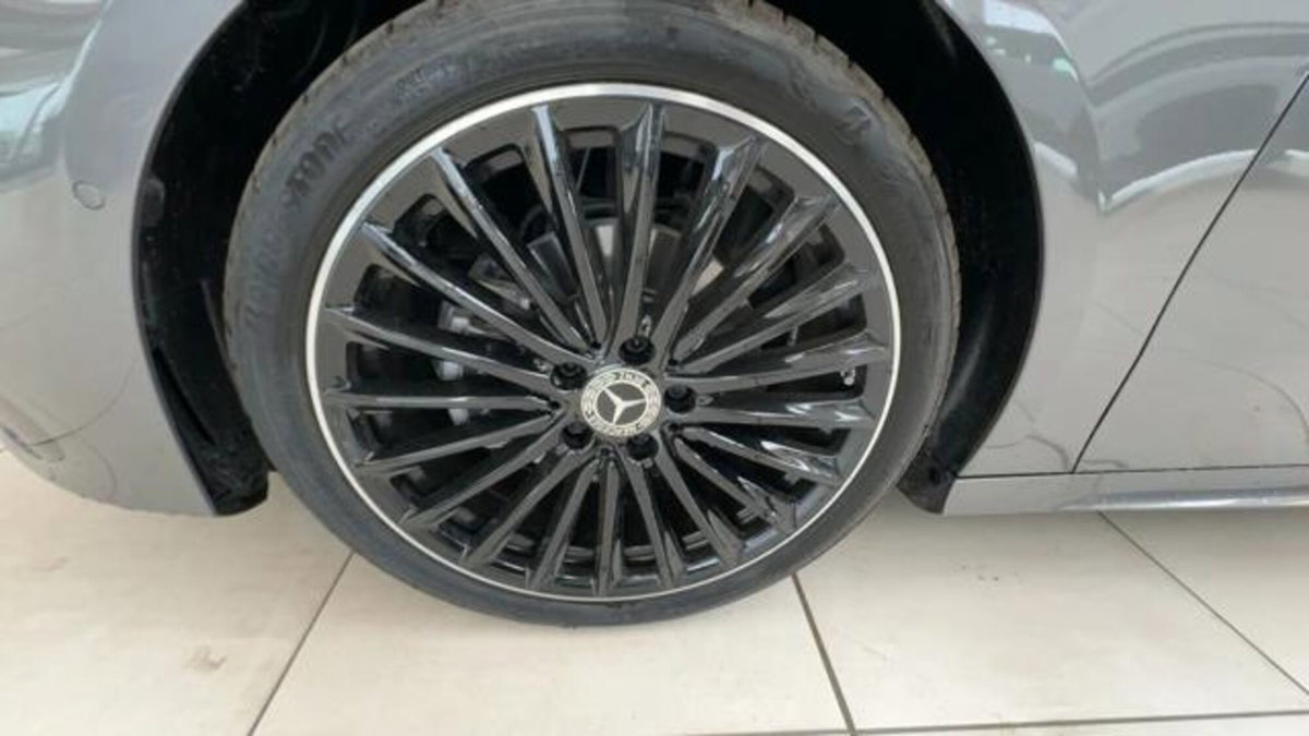 Mercedes-Benz Classe A Sedan 200 d AMG Line Premium Plus auto (7)