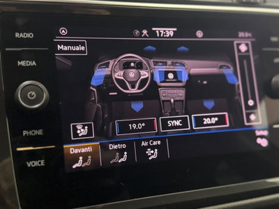 Volkswagen Tiguan 2.0 TDI 150 CV SCR DSG 4MOTION Elegance (17)