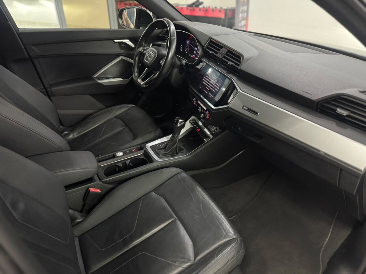 Audi Q3 35 TDI quattro (6)