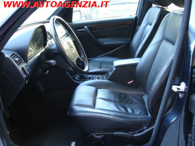 Mercedes-Benz Classe C 250 turbodiesel cat Elegance (8)