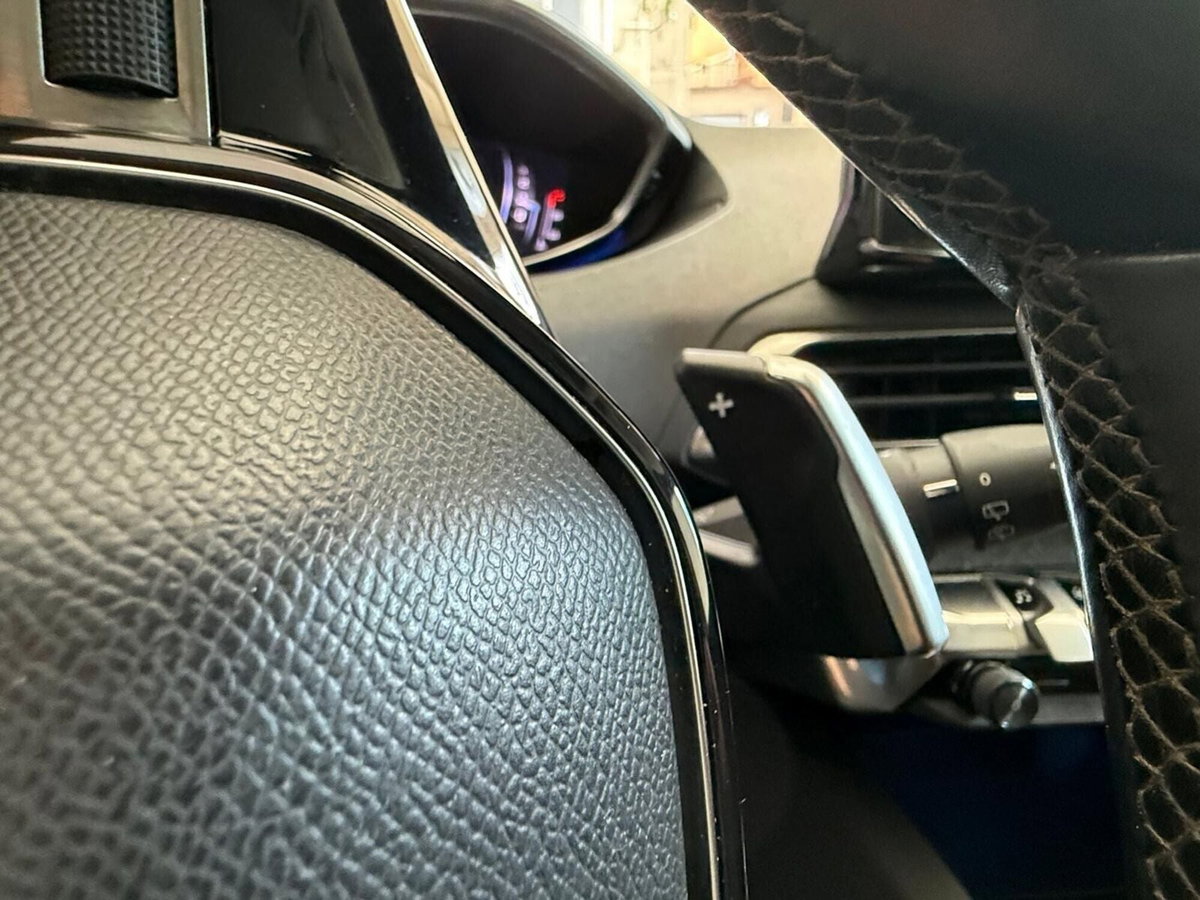 Peugeot 3008 BlueHDi 130 S&S EAT8 Allure Pack (10)