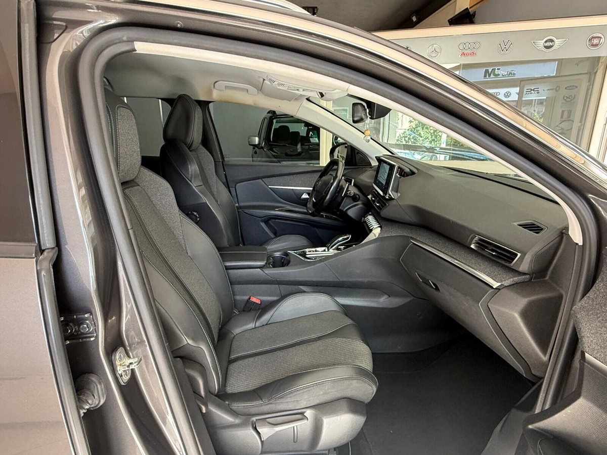 Peugeot 3008 BlueHDi 130 S&S EAT8 Allure Pack (14)