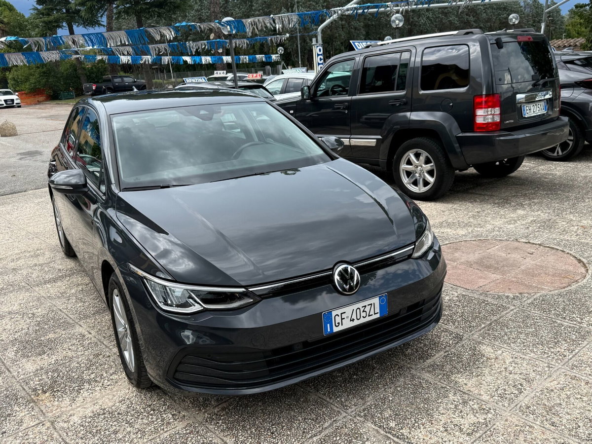 Volkswagen Golf 1.0 eTSI EVO DSG Life (10)