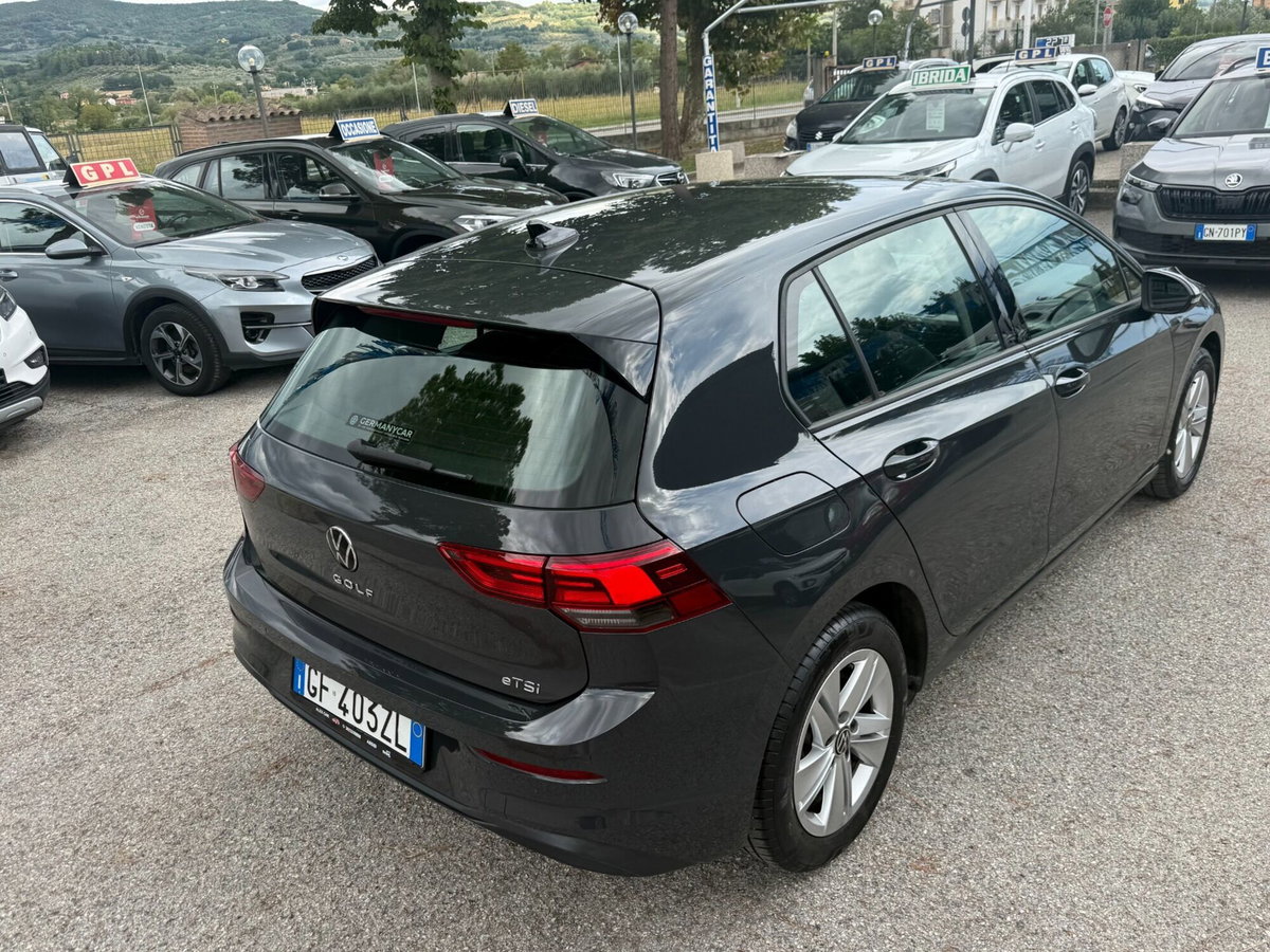 Volkswagen Golf 1.0 eTSI EVO DSG Life (13)