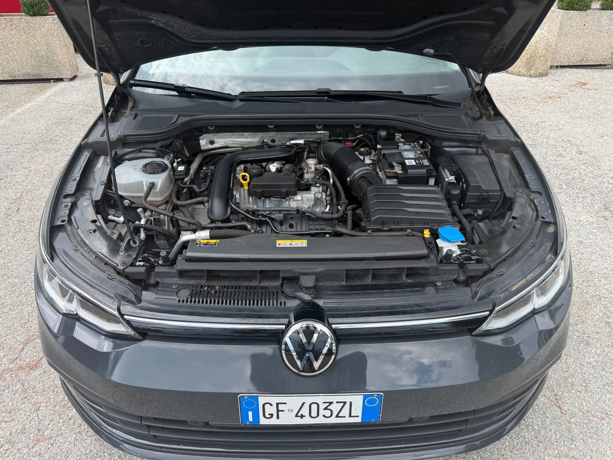 Volkswagen Golf 1.0 eTSI EVO DSG Life (16)