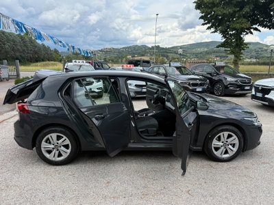 Volkswagen Golf 1.0 eTSI EVO DSG Life (6)