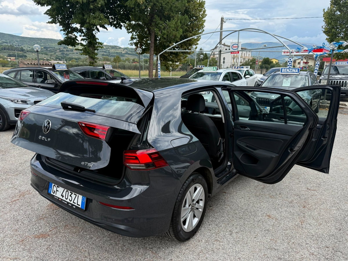 Volkswagen Golf 1.0 eTSI EVO DSG Life (7)