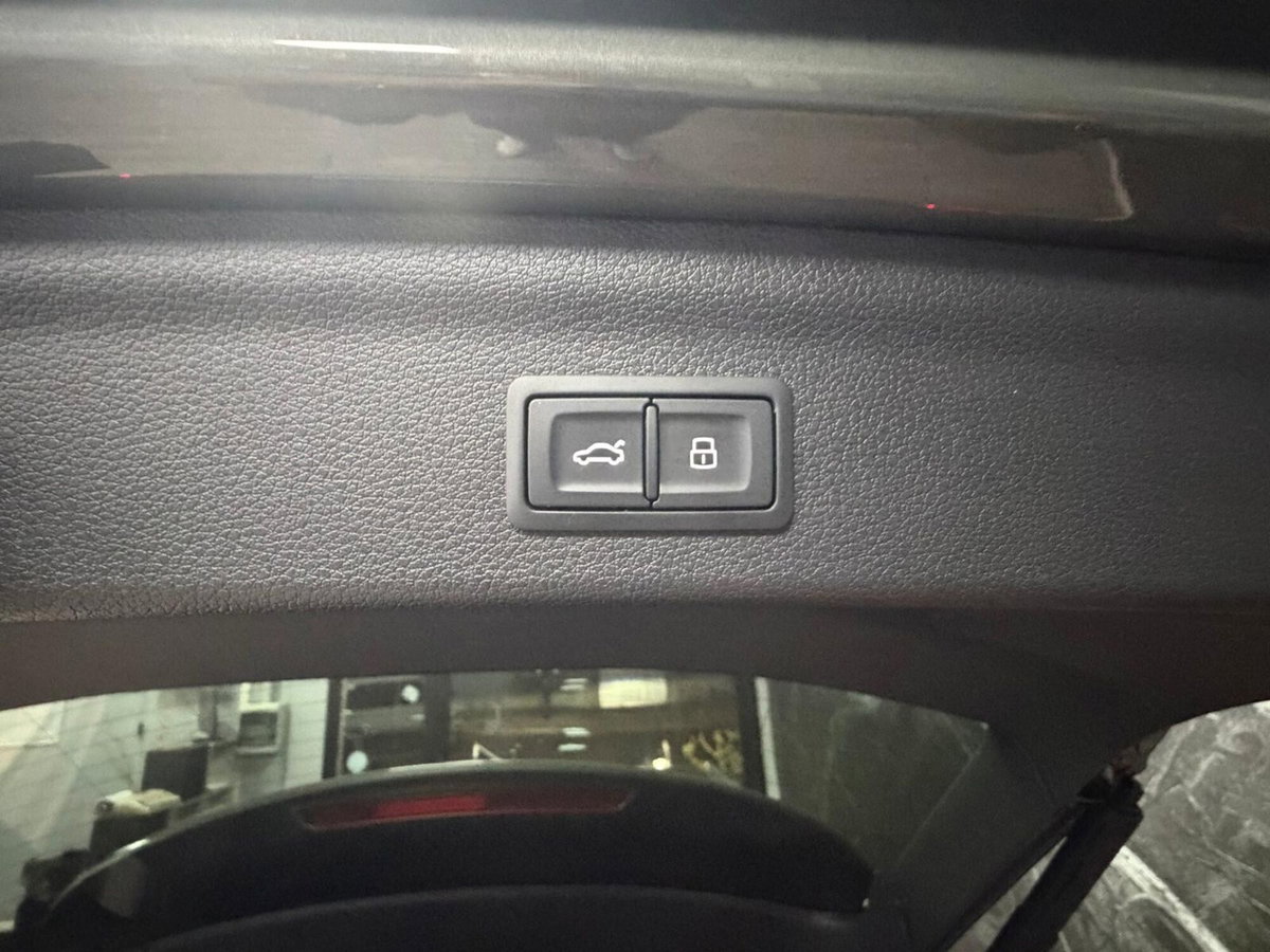 Audi Q3 Sportback 35 TDI quattro S tronic S line edition (11)