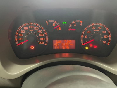 Fiat Panda 1.3 MJT 16V Emotion (16)