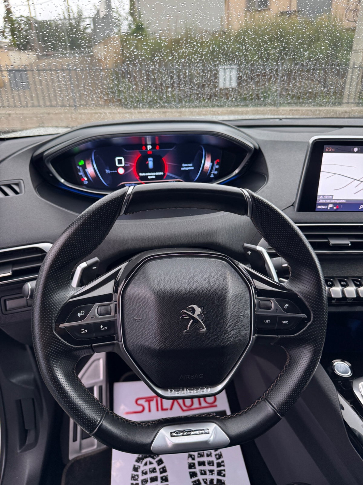 Peugeot 3008 BlueHDi 120 S&S EAT6 GT Line (13)