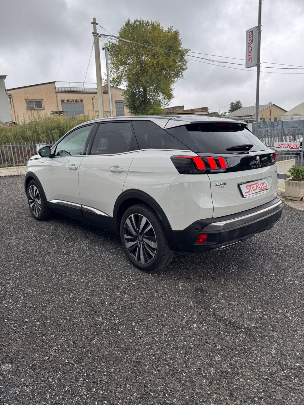 Peugeot 3008 BlueHDi 120 S&S EAT6 GT Line (2)