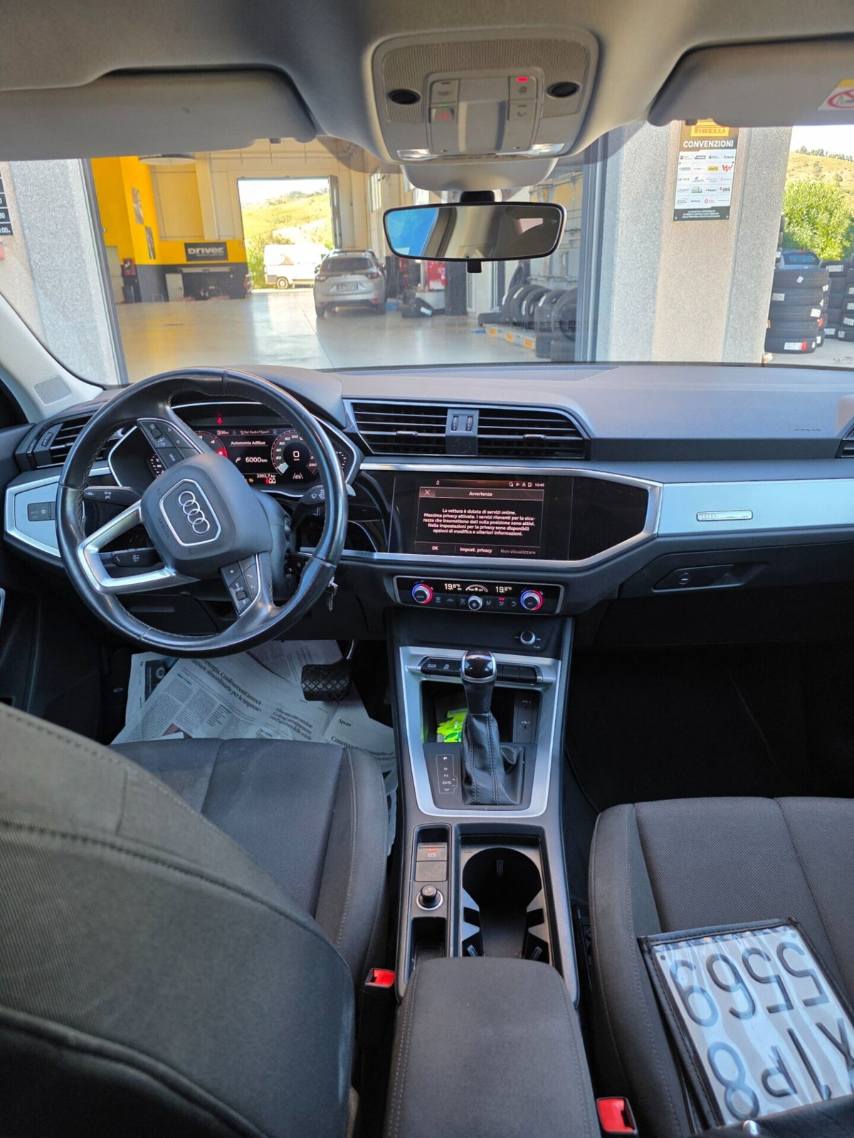 Audi Q3 35 TDI quattro S tronic Business (15)