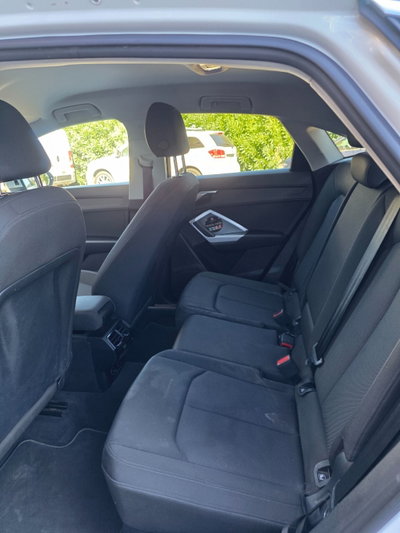 Audi Q3 35 TDI quattro S tronic Business (16)
