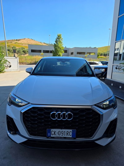 Audi Q3 35 TDI quattro S tronic Business (2)