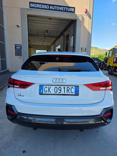 Audi Q3 35 TDI quattro S tronic Business (4)