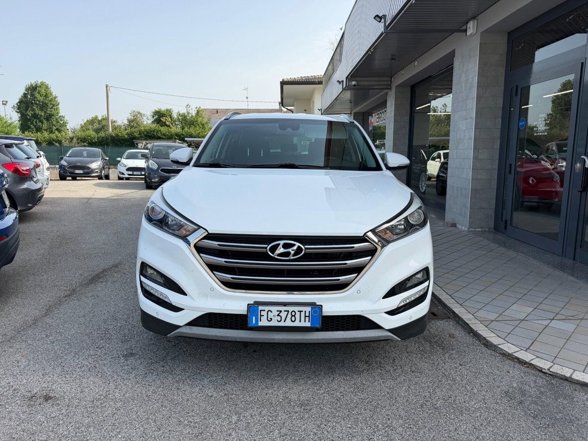 Hyundai Tucson 1.7 CRDi DCT Sound Edition (2)