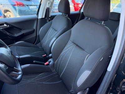 Peugeot 208 HDi 68 CV 5 porte Allure (12)