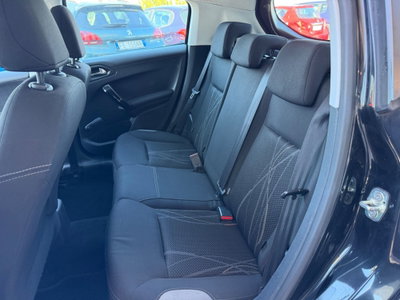 Peugeot 208 HDi 68 CV 5 porte Allure (16)