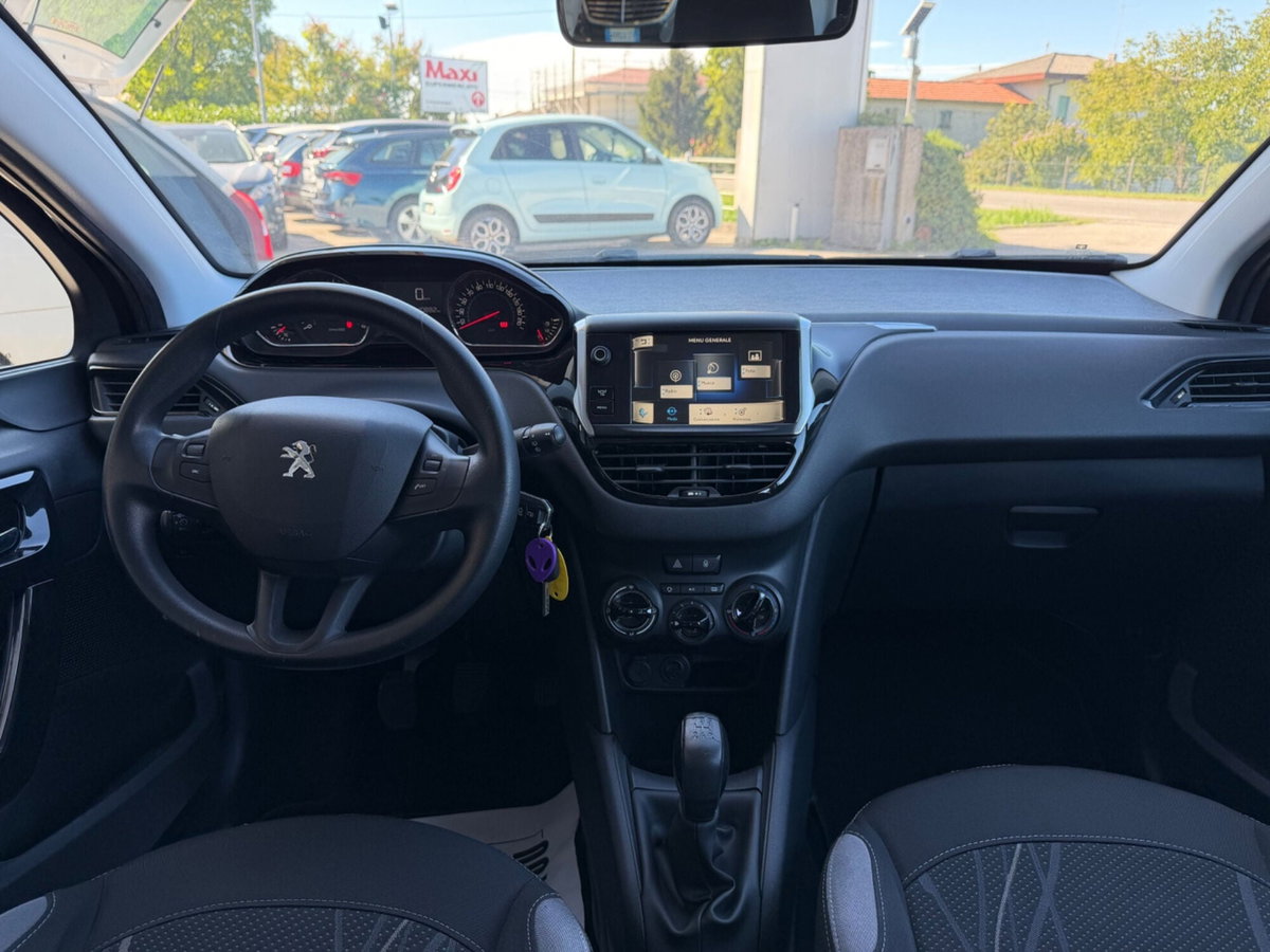 Peugeot 208 HDi 68 CV 5 porte Allure (18)
