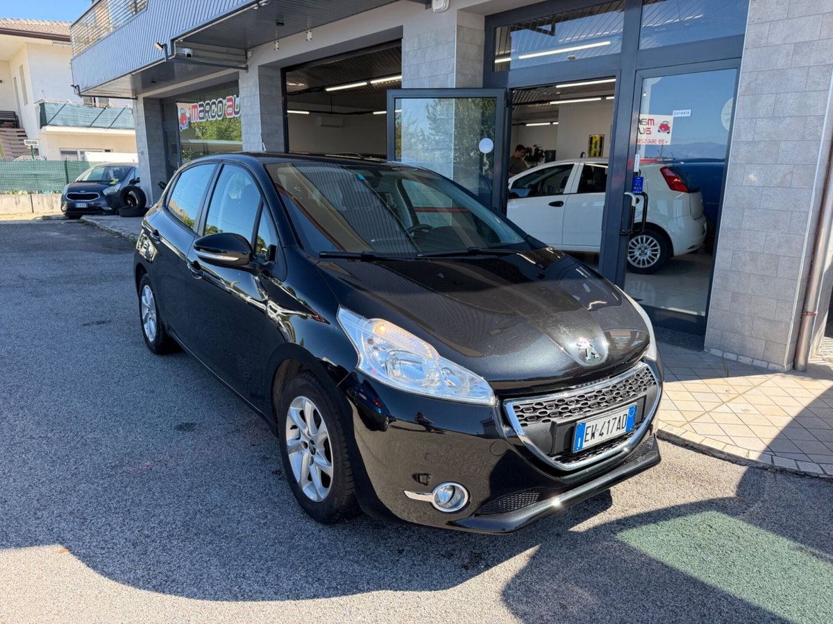 Peugeot 208 HDi 68 CV 5 porte Allure (3)