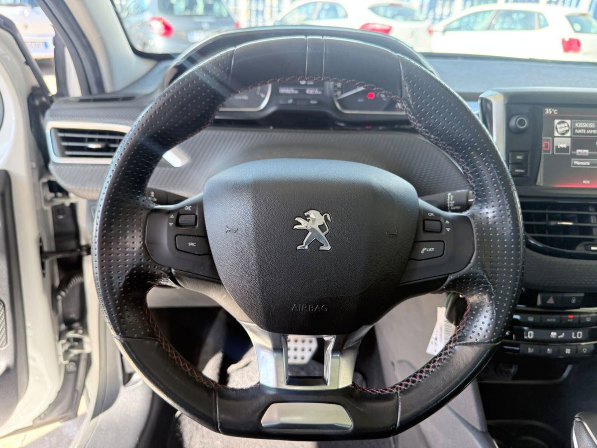 Peugeot 208 Turbo 110 EAT6 S&S 5 porte GT Line (16)