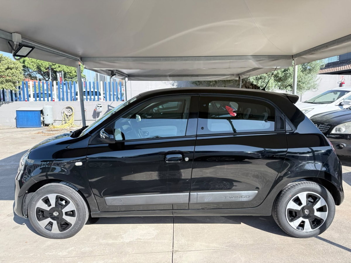 Renault Twingo 1.0 SCe Live (7)