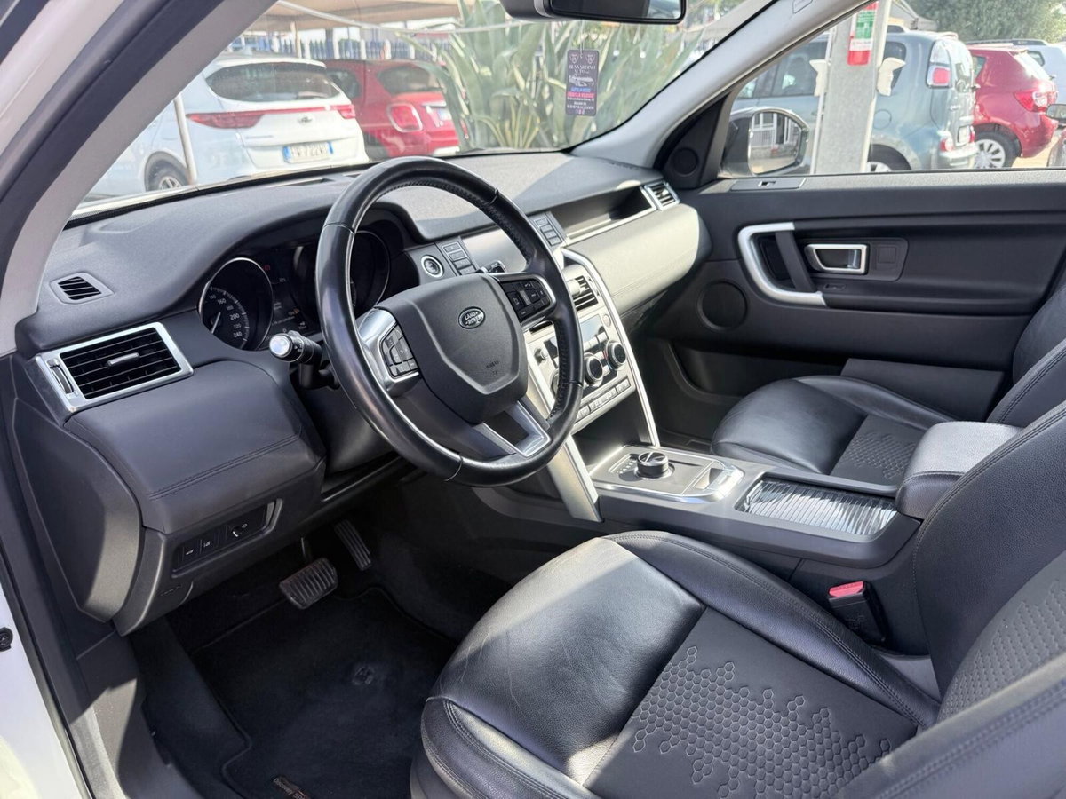 Land Rover Discovery Sport 2.0 TD4 150 CV HSE Luxury (13)