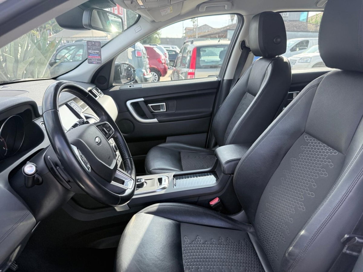 Land Rover Discovery Sport 2.0 TD4 150 CV HSE Luxury (14)