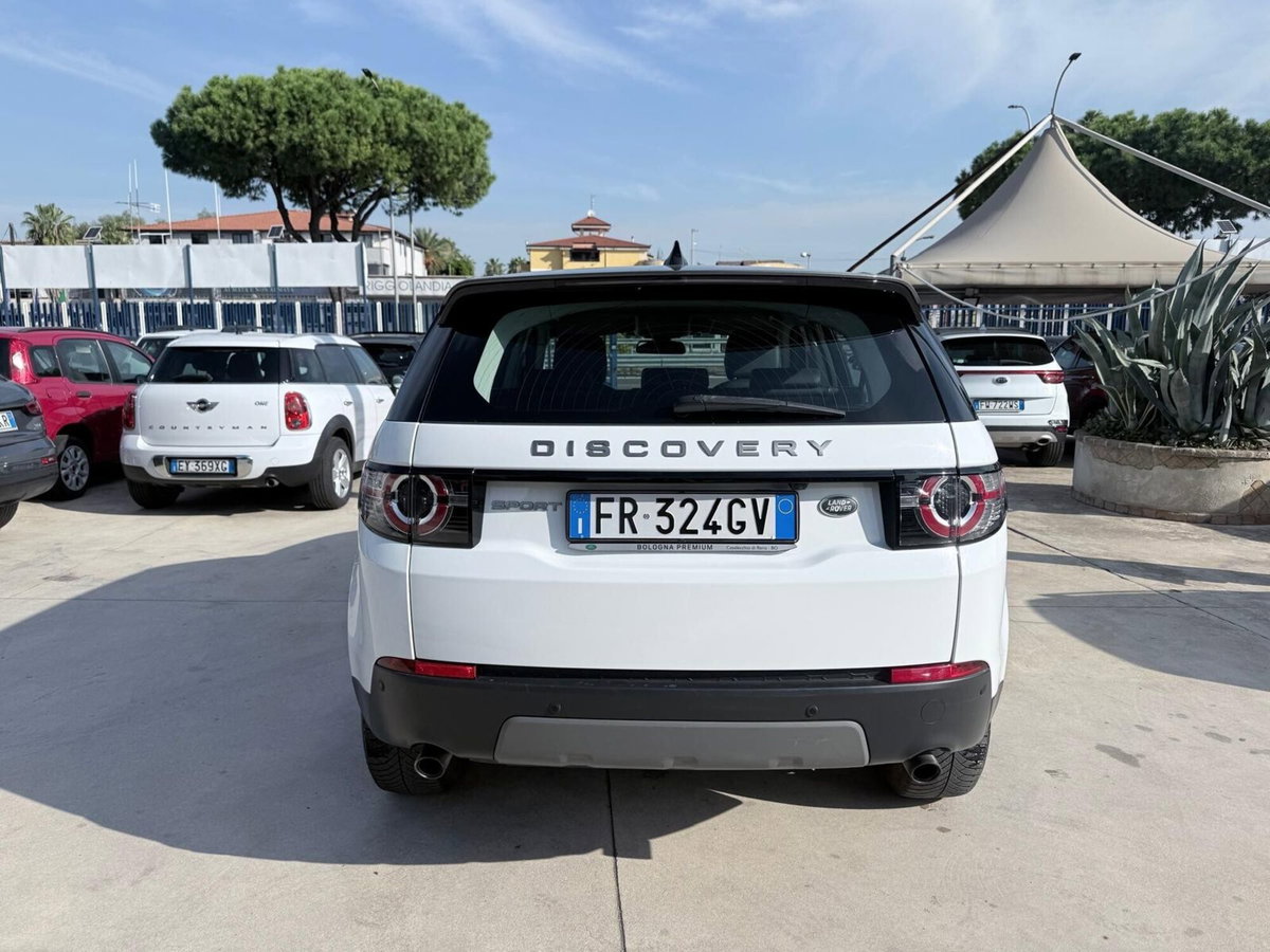 Land Rover Discovery Sport 2.0 TD4 150 CV HSE Luxury (4)