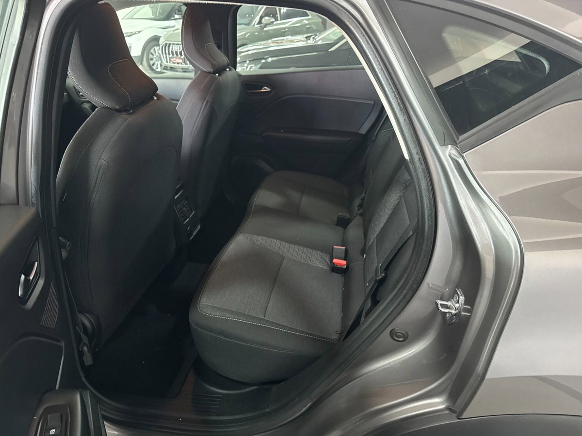 Renault Captur Blue dCi 95 CV Intens (14)