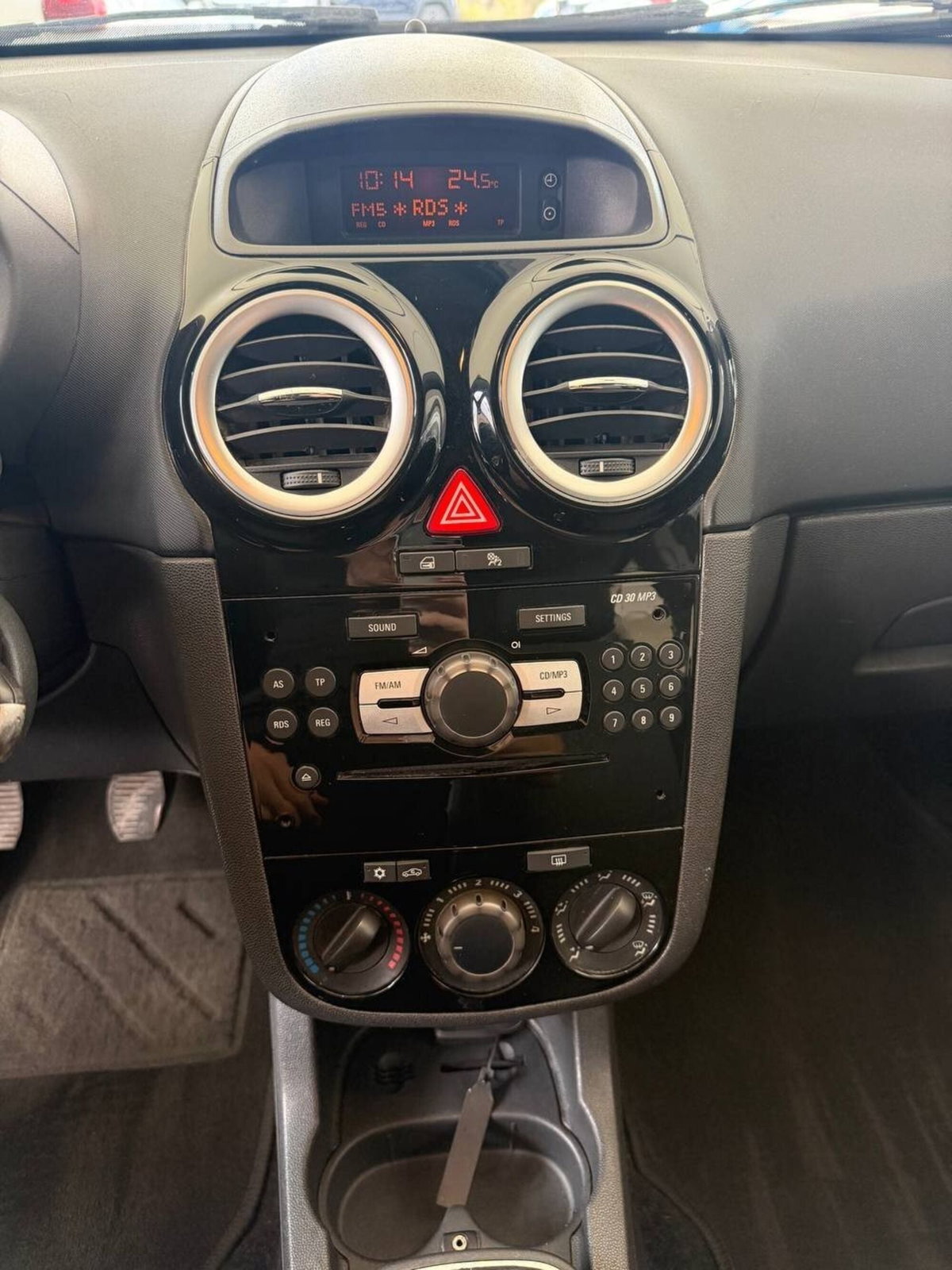 Opel Corsa 1.3 CDTI 75CV 5 porte Cosmo (11)
