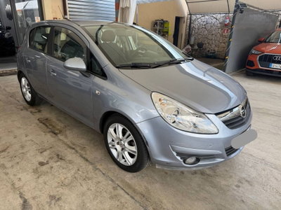 Opel Corsa 1.3 CDTI 75CV 5 porte Cosmo (2)
