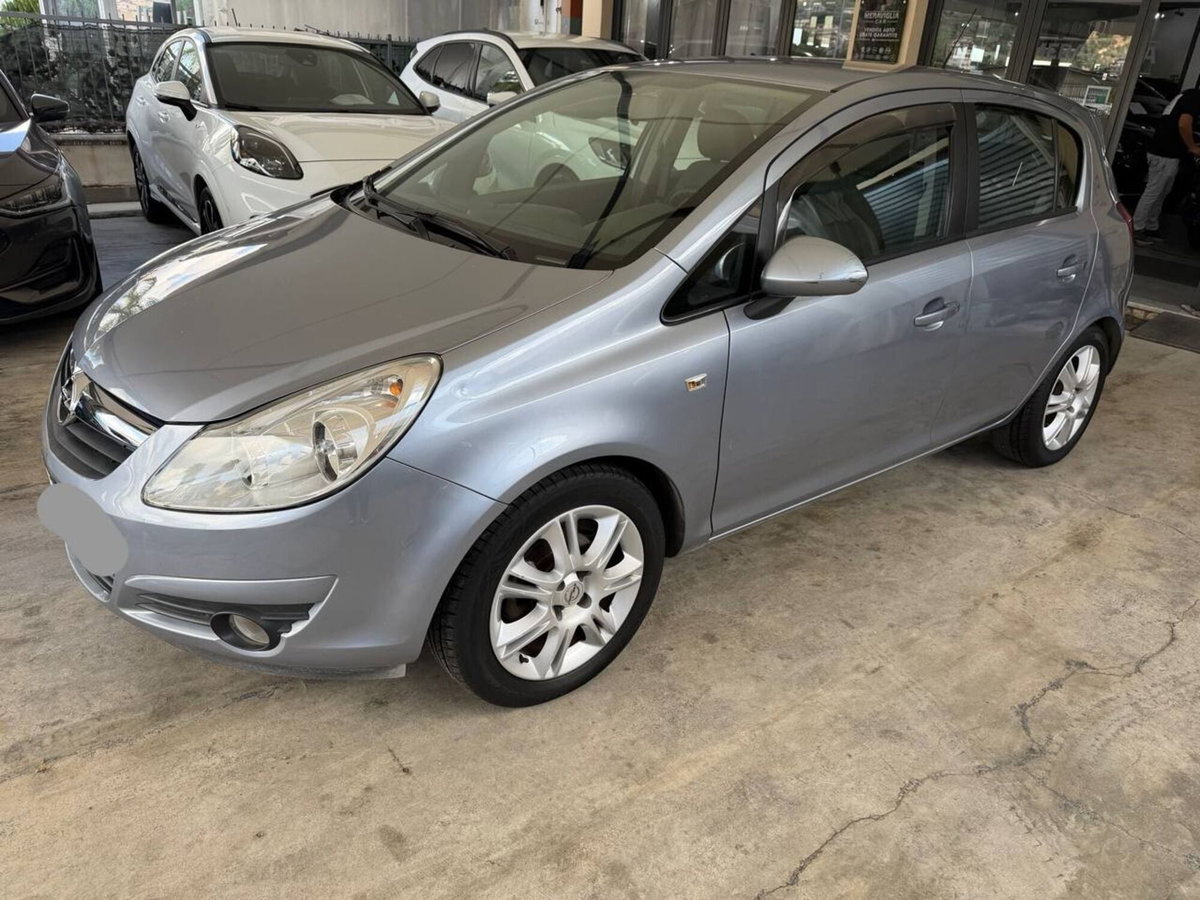 Opel Corsa 1.3 CDTI 75CV 5 porte Cosmo (3)