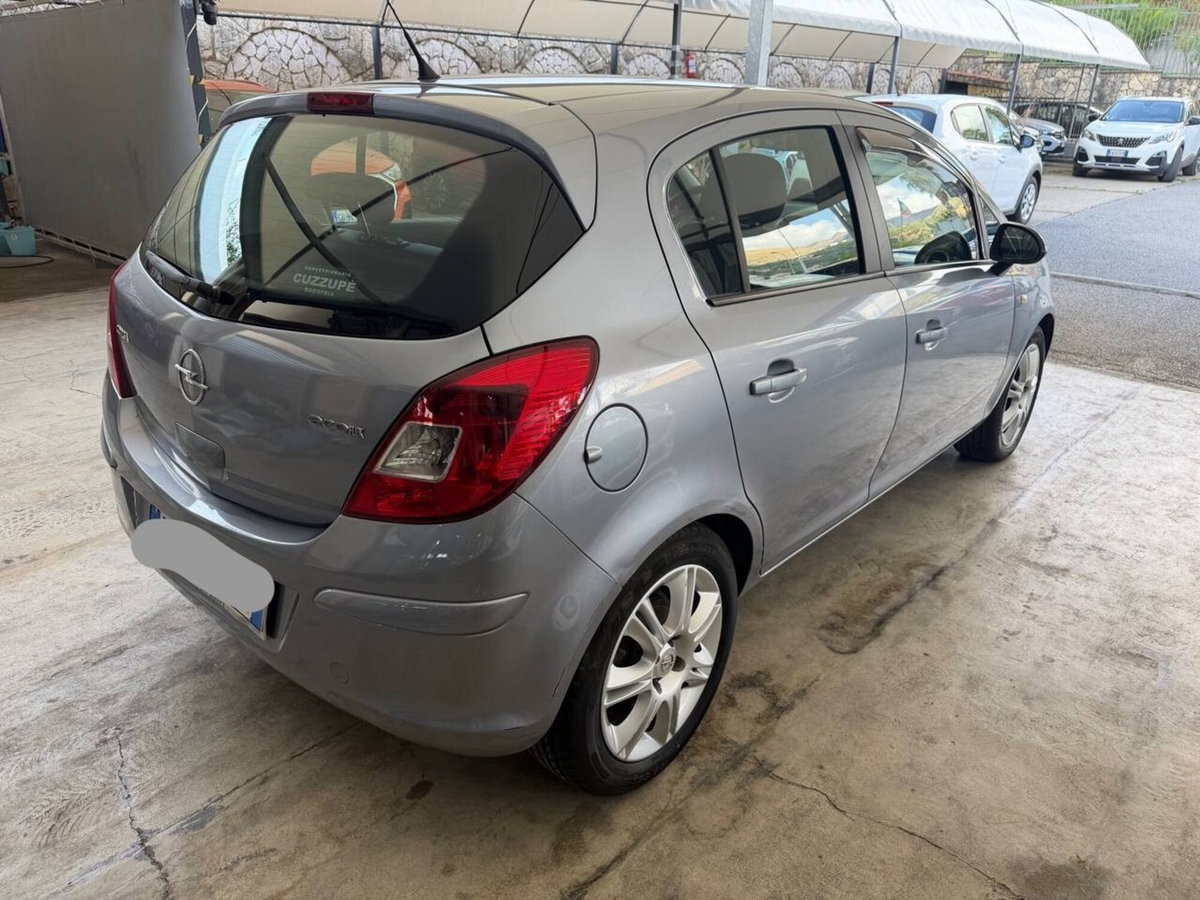 Opel Corsa 1.3 CDTI 75CV 5 porte Cosmo (6)