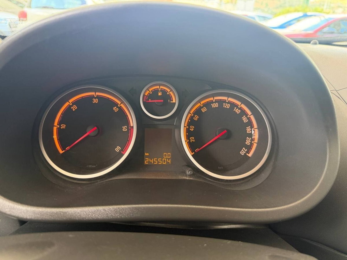 Opel Corsa 1.3 CDTI 75CV 5 porte Cosmo (9)