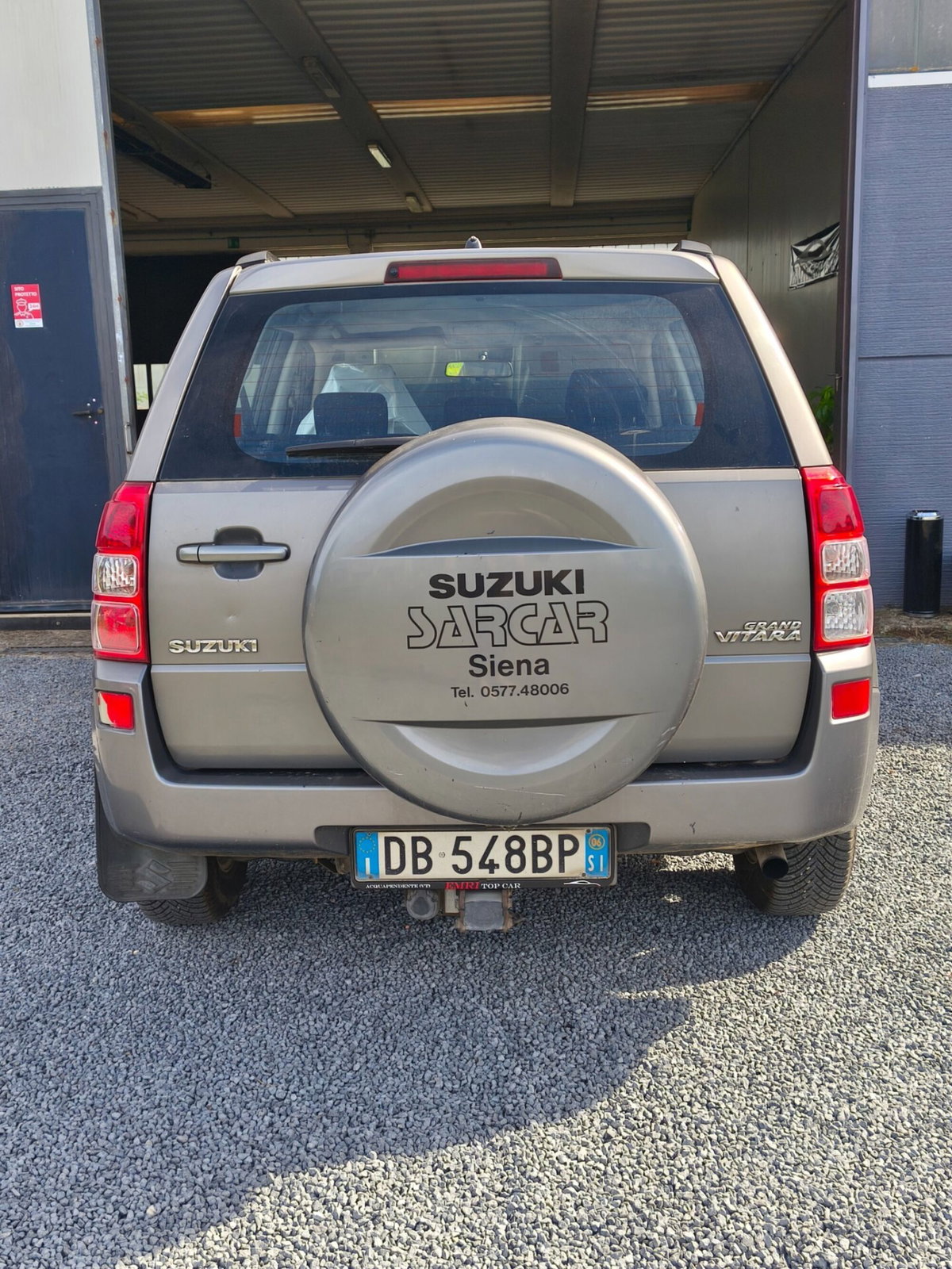 Suzuki Grand Vitara 1.9 DDiS 5 porte (8)