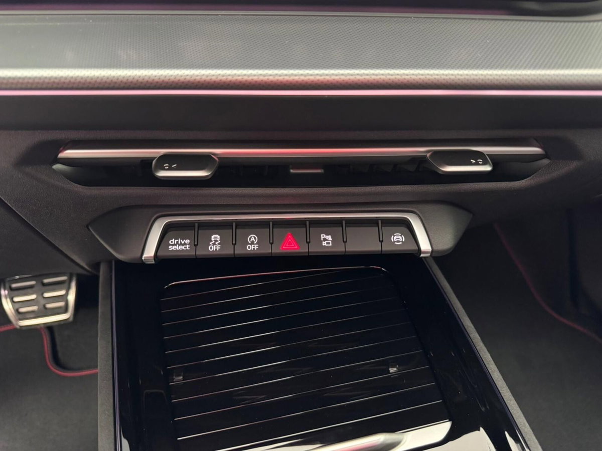 Audi Q3 Sportback 35 TDI quattro S tronic S line edition (20)