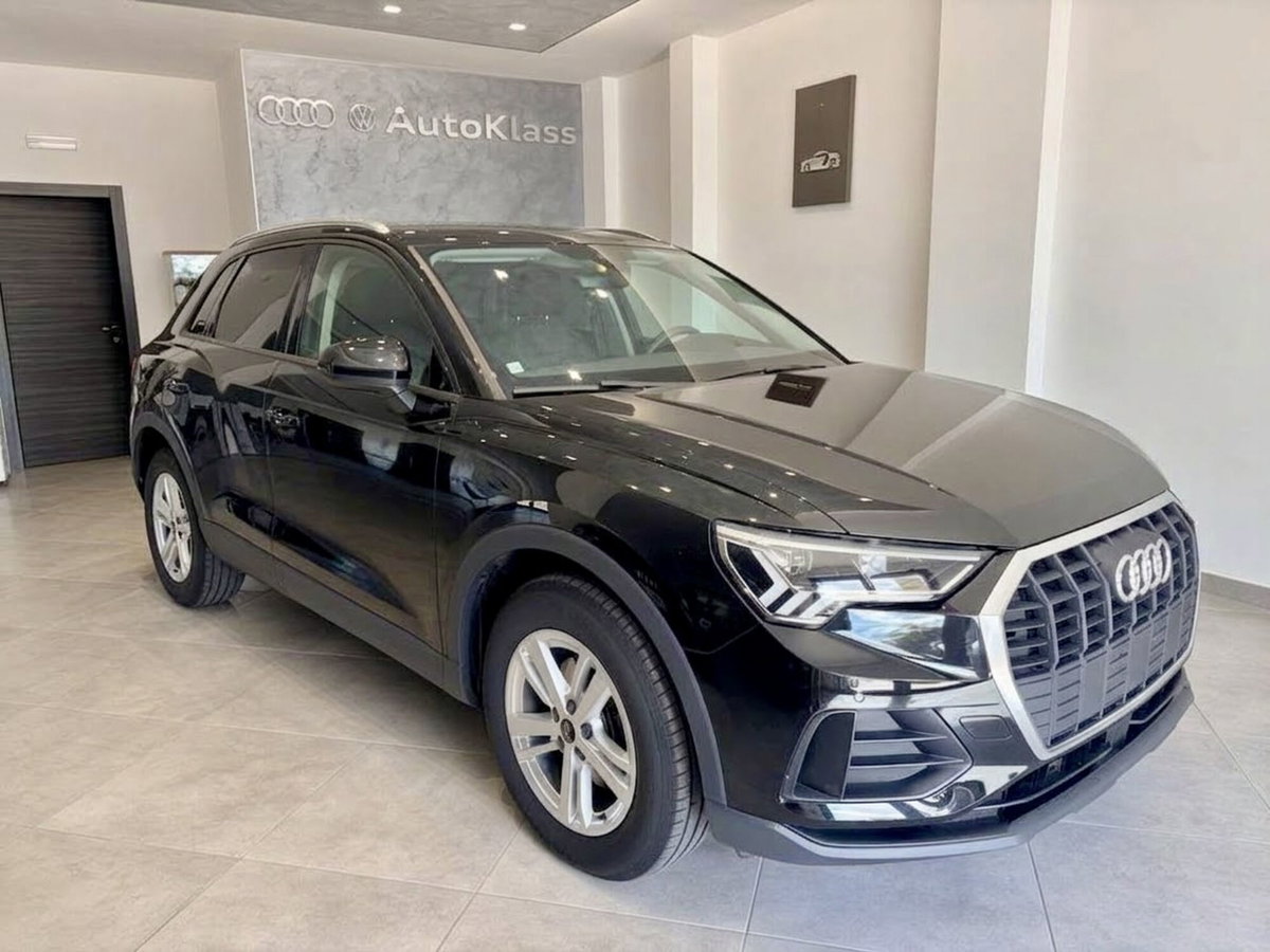 Audi Q3 35 TDI Business (2)