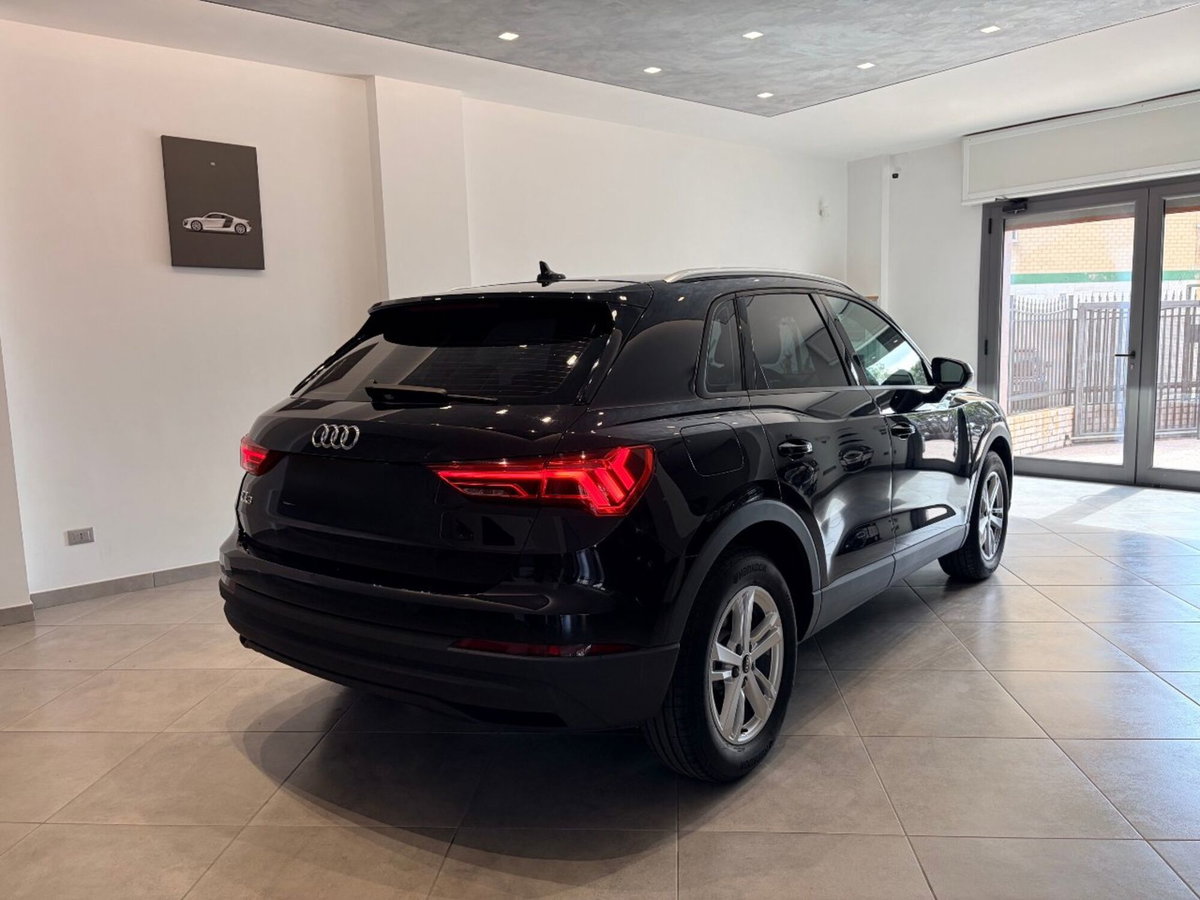 Audi Q3 35 TDI Business (5)