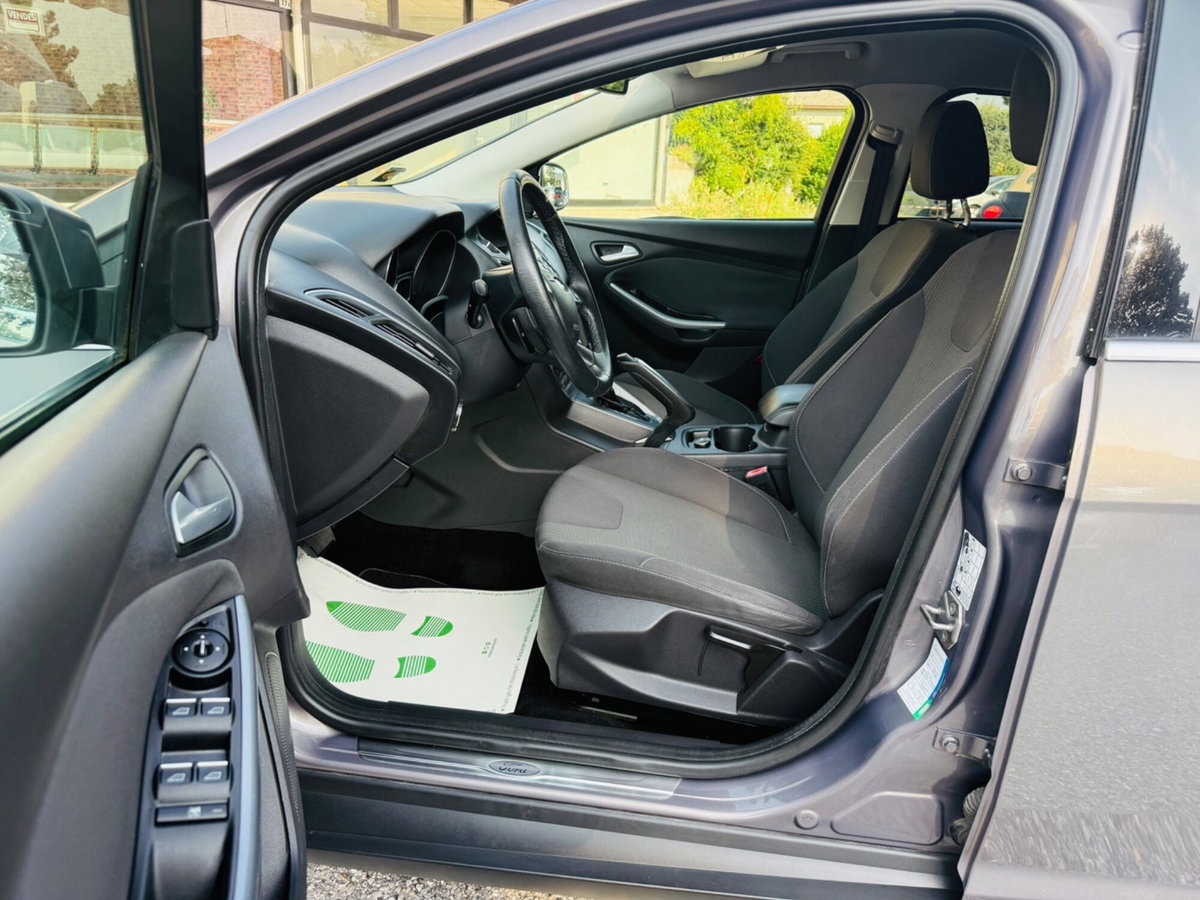 Ford Focus 2.0 TDCi 115 CV Powershift Titanium (10)