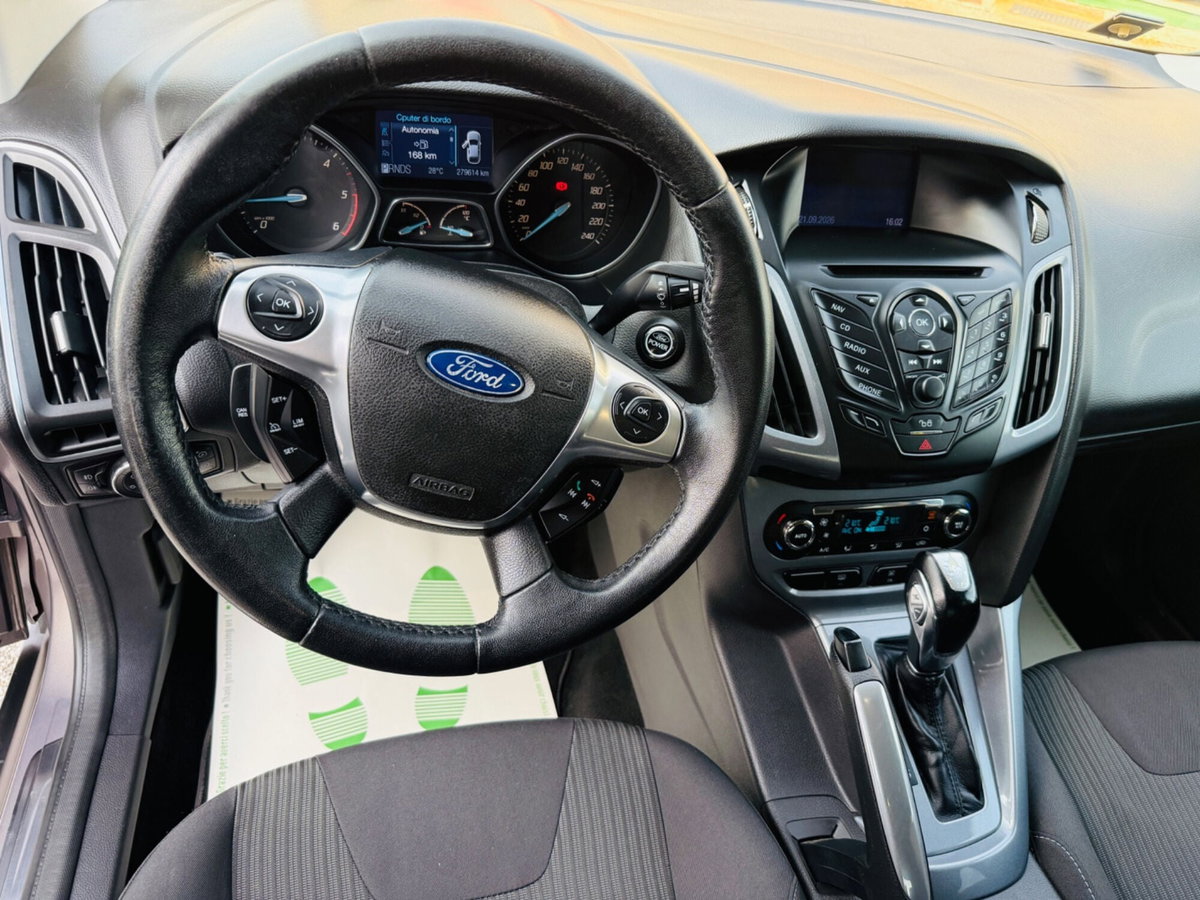Ford Focus 2.0 TDCi 115 CV Powershift Titanium (15)