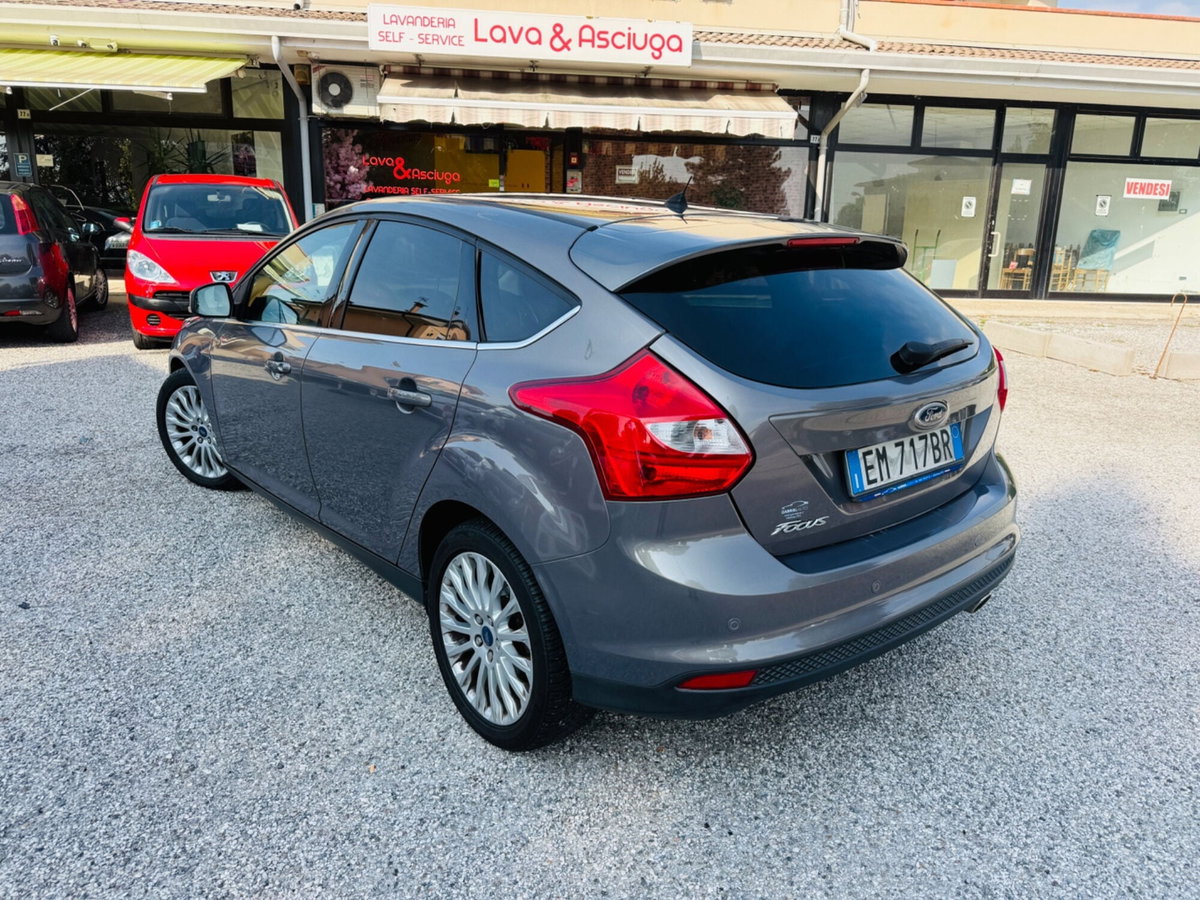 Ford Focus 2.0 TDCi 115 CV Powershift Titanium (6)