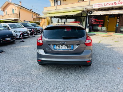 Ford Focus 2.0 TDCi 115 CV Powershift Titanium (7)