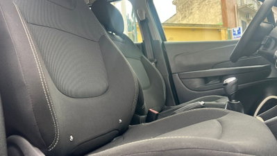 Renault Captur dCi 8V 90 CV Life (8)
